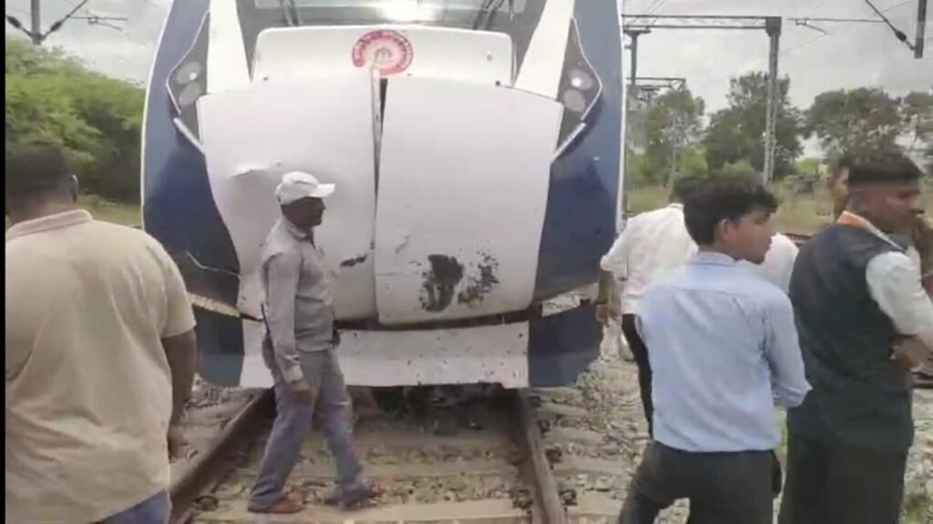 వందే భారత్ రైలుకు తృటిలో తప్పిన ప్రమాదం