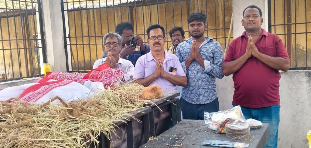 అన్నీ తామై అంత్యక్రియలు – మే ఐ హెల్ప్ యు ఫౌండేషన్