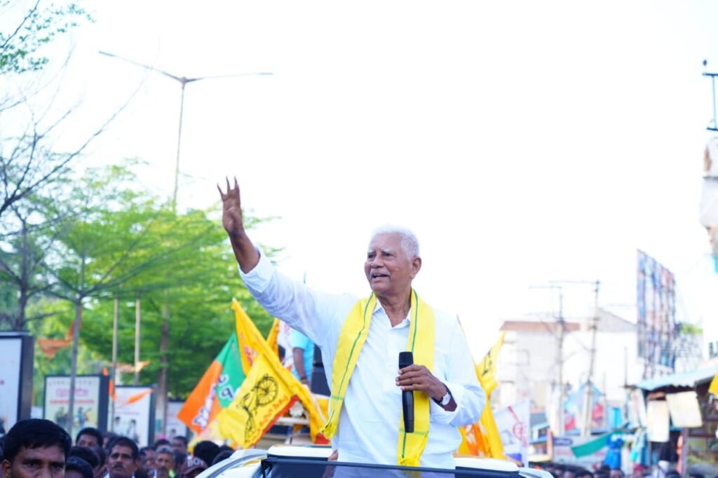 అభివృద్ధి – సంక్షేమం – సుపరిపాలన అనే లక్ష్యంతో కూటమి ప్రభుత్వం ముందుకు సాగుతుంది.. ఎమ్మెల్యే వరద