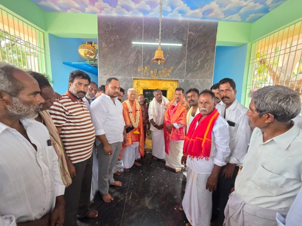 గుంత చీపాడు గ్రామం లో విగ్రహ ప్రతిష్ట లో ప్రొద్దుటూరు ఎమ్మెల్యే 