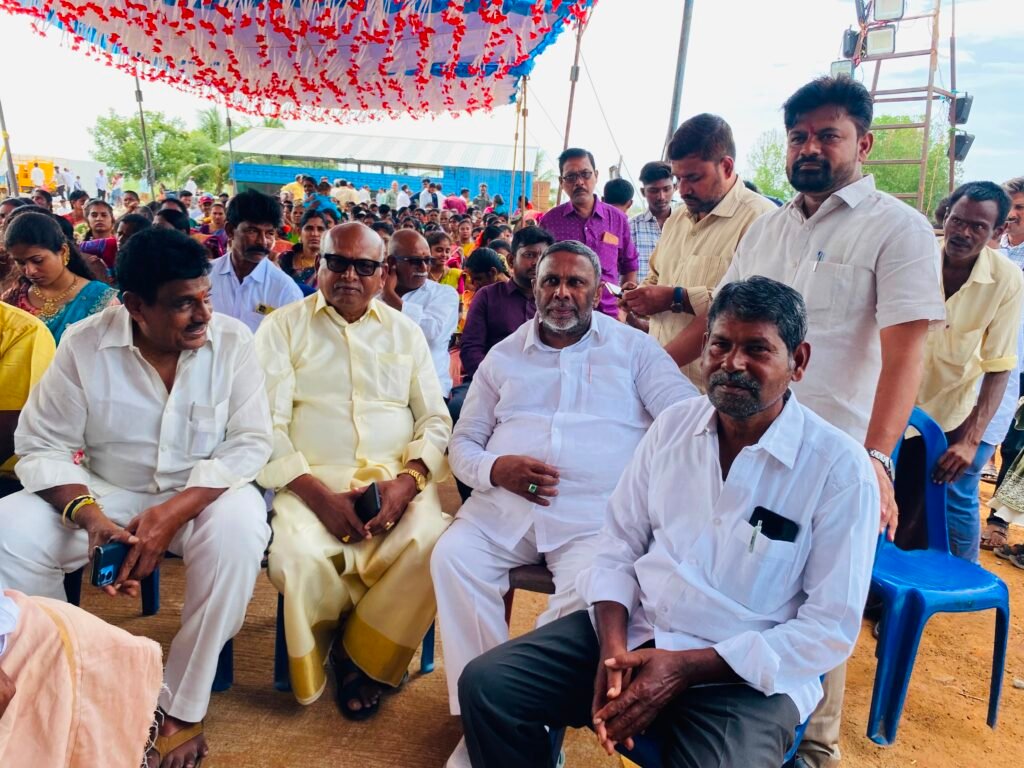 తాళ్ళమాపురంలో వివాహానికి హాజరైన వి ఎస్ ముక్తియార్