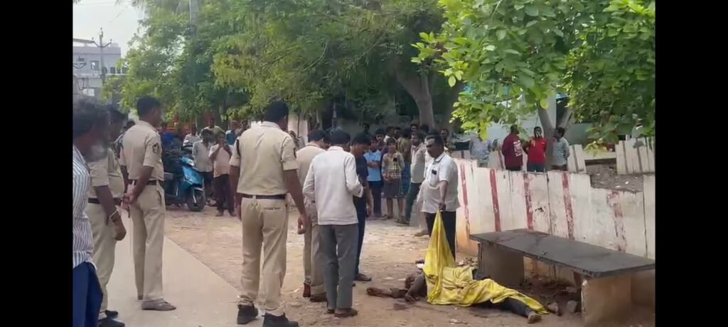 మైదుకూరులో యువకుడు దారుణ హత్య