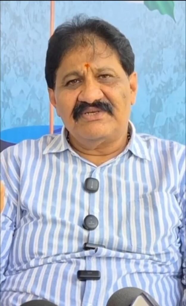 జగన్ ను అగౌరవ పరిస్తే.. రాజమండ్రి కే వస్తా
