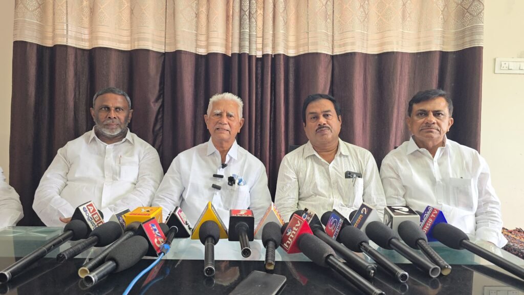 సబ్‌స్టేషన్ పనులు ప్రారంభం తో.. ఎమ్మెల్యే ధర్నా విరమణ