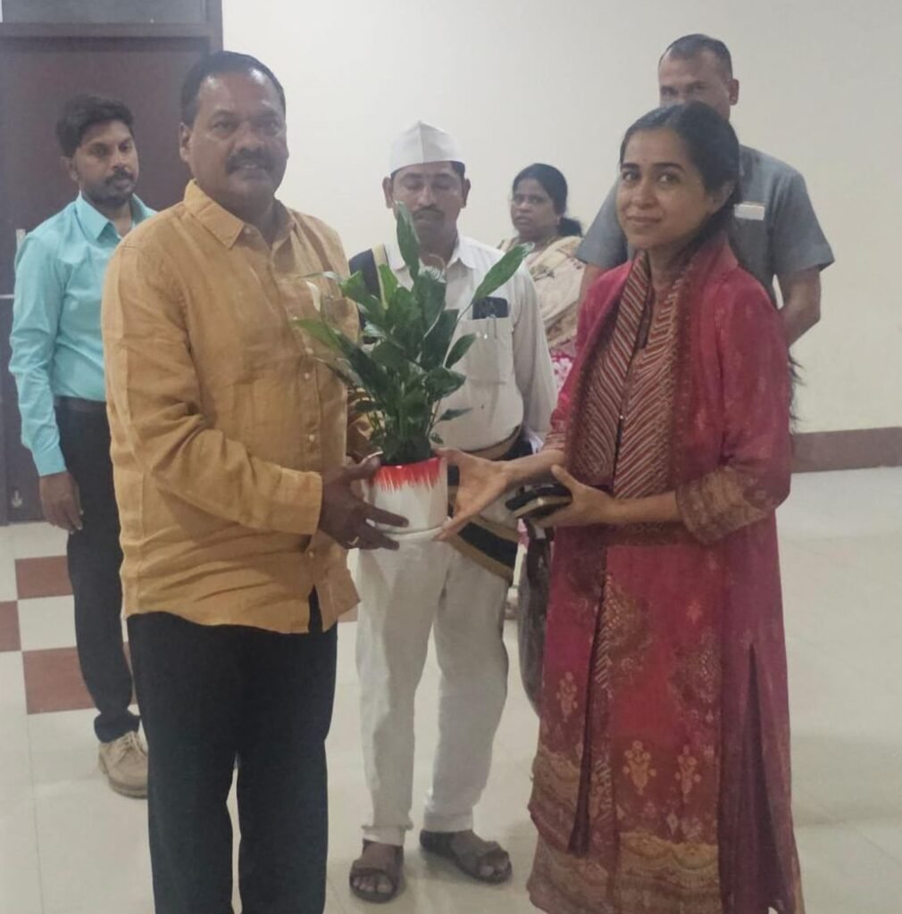 అభివృద్ధి పనులపై ప్రత్యేక దృష్టి పెట్టాలి: ప్రొద్దుటూరు ప్రత్యేక అధికారి