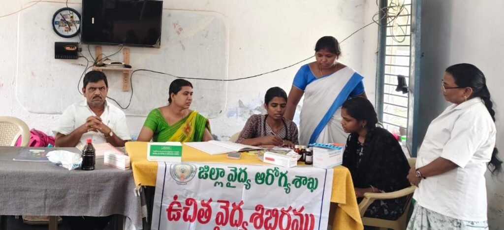 బీసీ బాలికల వసతి గృహంలో వైద్య శిబిరం..