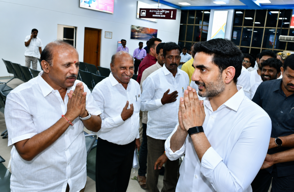 లోకేష్‌ను కలిసిన ఆసం రఘురామిరెడ్డి