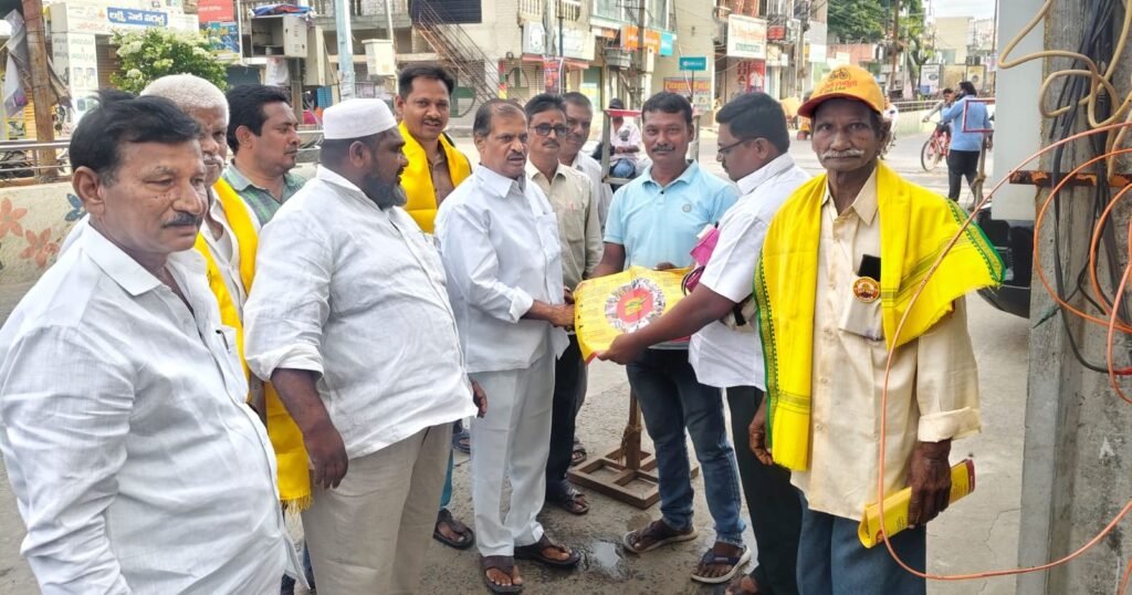 మల్లెల లింగారెడ్డి ఆధ్వర్యంలో ఇంటింటికీ తెలుగు దేశం