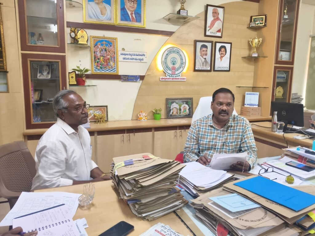 ప్రజా ఫిర్యాదులపై తక్షణ చర్యలకు కమిషనర్ ఆదేశాలు