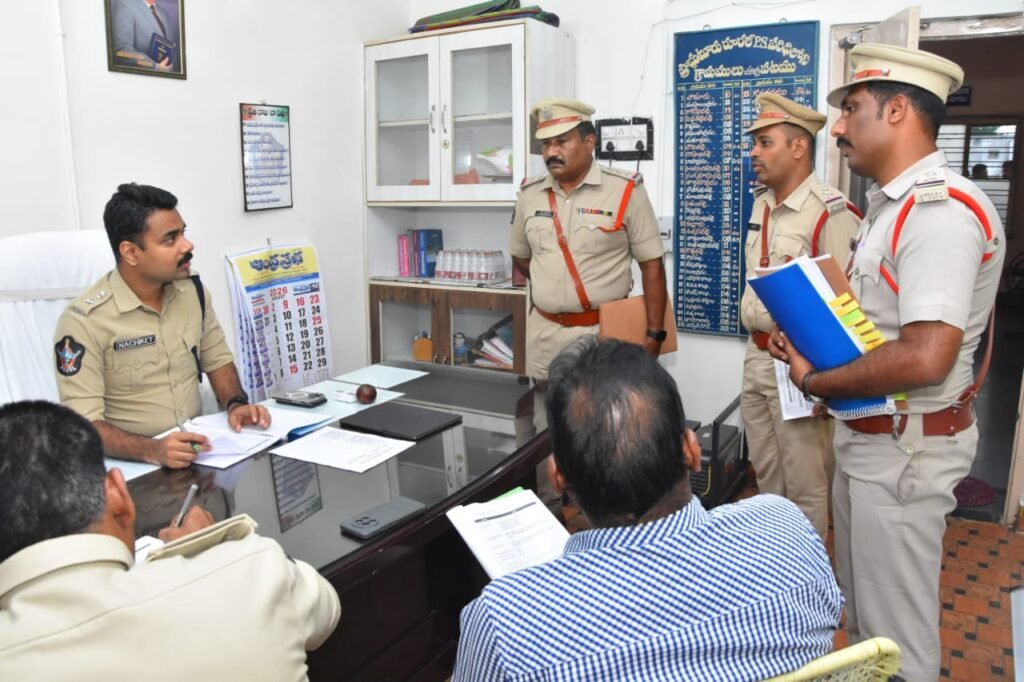 గంజాయి, అసాంఘిక శక్తులపై ఉక్కుపాదం–ఎస్పీ