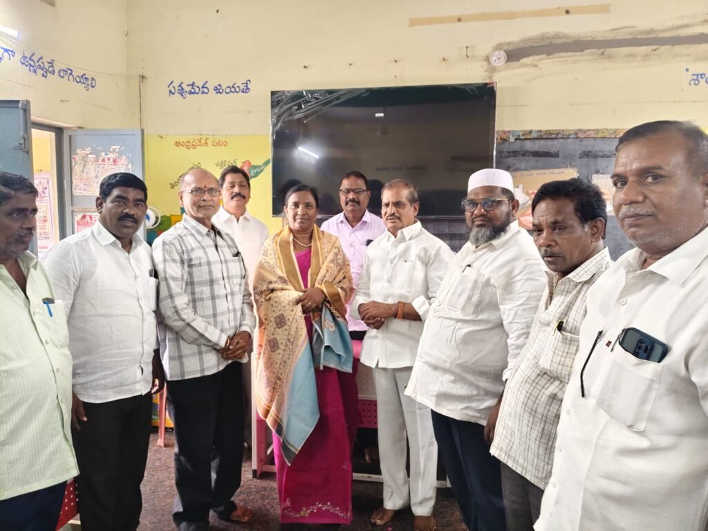 అంతర్జాతీయ శిక్షణకు ఎంపికై కడప జిల్లా ఖ్యాతిని చాటుతున్న ఉపాధ్యాయురాలు