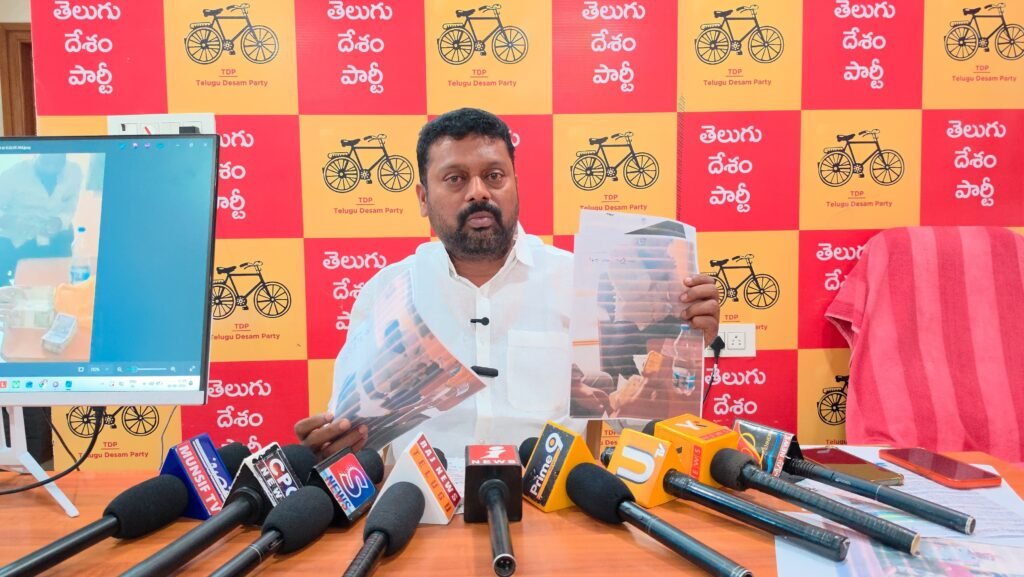 భూ వ్యవహారాలపై సమగ్ర దర్యాప్తు చేయాలి
