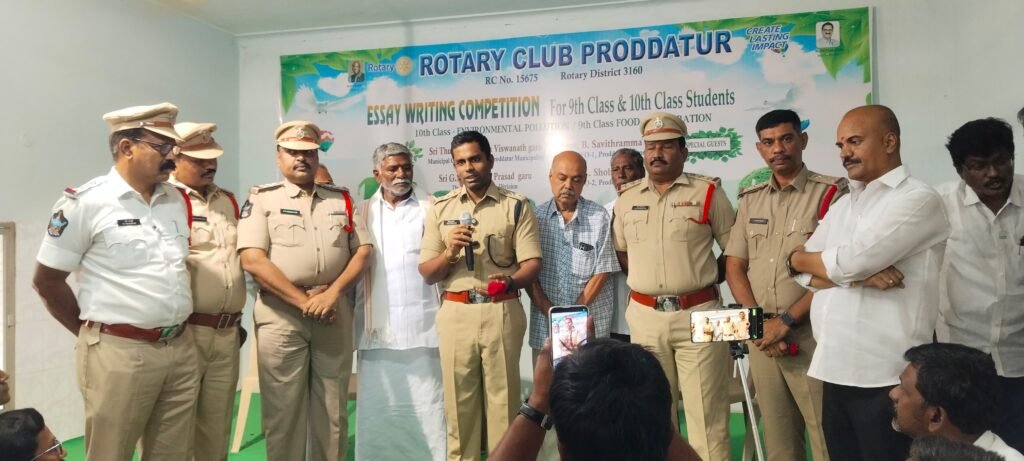 విధి నిర్వహణలోనే కాదు.. సేవలోనూ ముందంజ