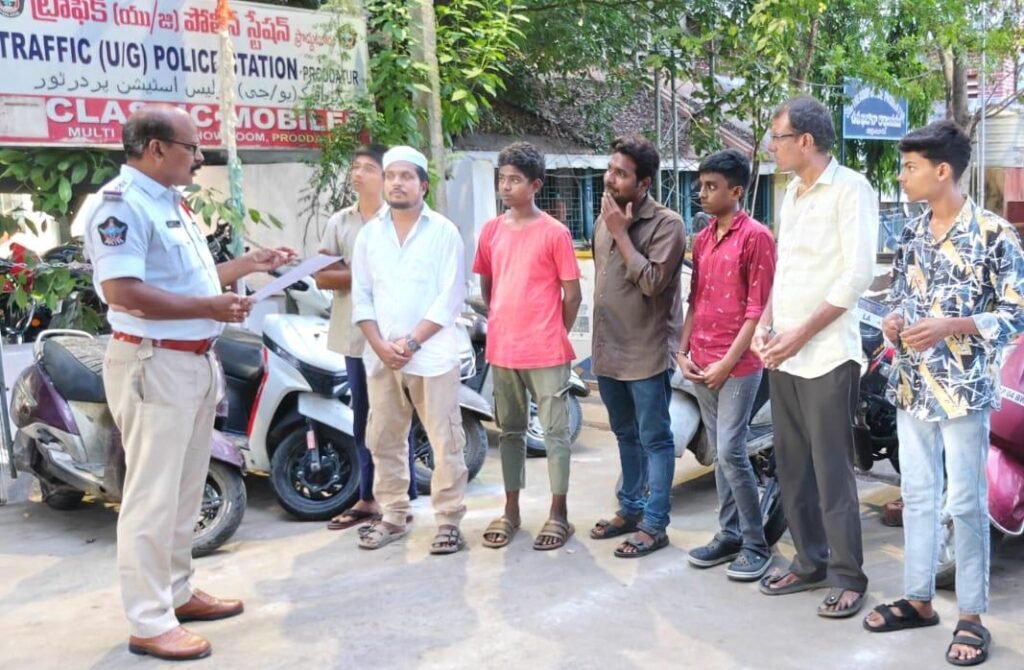 మైనర్ డ్రైవింగ్‌పై పోలీసుల ఉక్కుపాదం