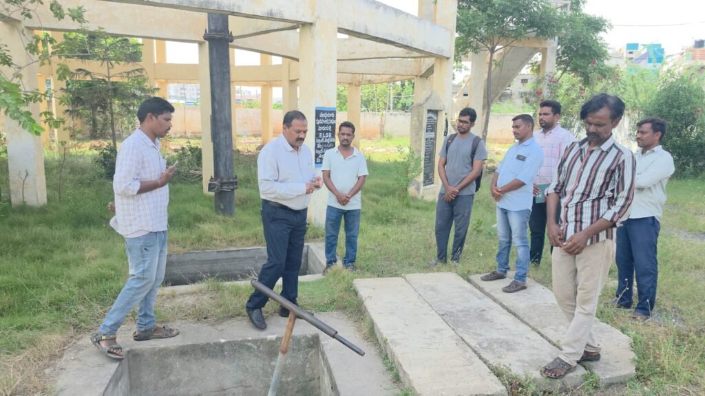 మోడంపల్లి తాగునీటిపై ఫిర్యాదు.. వెంటనే రంగంలోకి దిగిన కమిషనర్