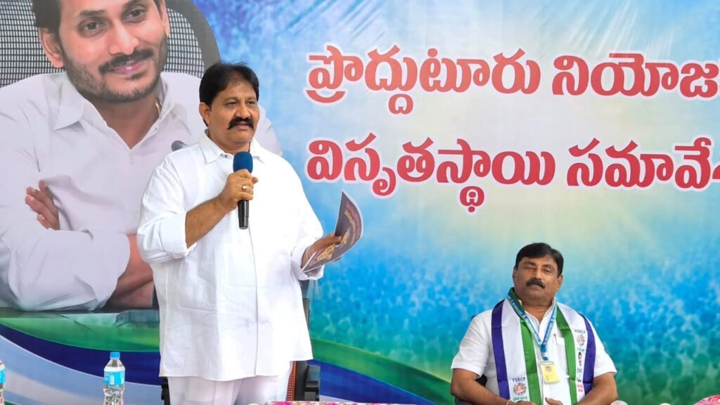వలస వచ్చిన వారికి నో టికెట్‌.. కష్టపడిన వారికే ప్రాధాన్యత!