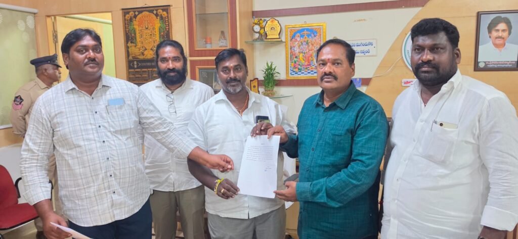 ప్రొద్దుటూరు ఎగ్జిబిషన్‌కు ‘కోట్ల’ కళ!