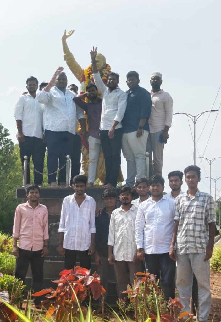 వైఎస్సార్ వర్ధంతి సందర్భంగా యోగివేమన యూనివర్సిటీలో ఘన నివాళులు