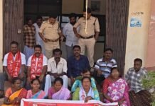 పండుగల వేళ ప్రైవేట్ బస్సుల దోపిడీని అరికట్టాలి