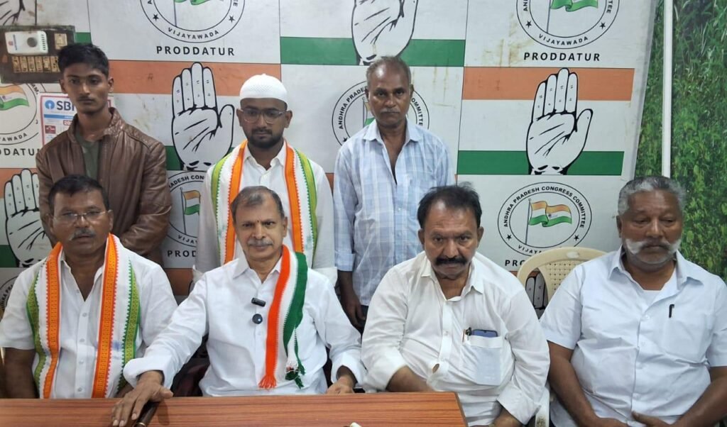 స్థానిక ఎన్నికల్లో మిత్రపక్షాలతో కలిసి కాంగ్రెస్ పోటీ