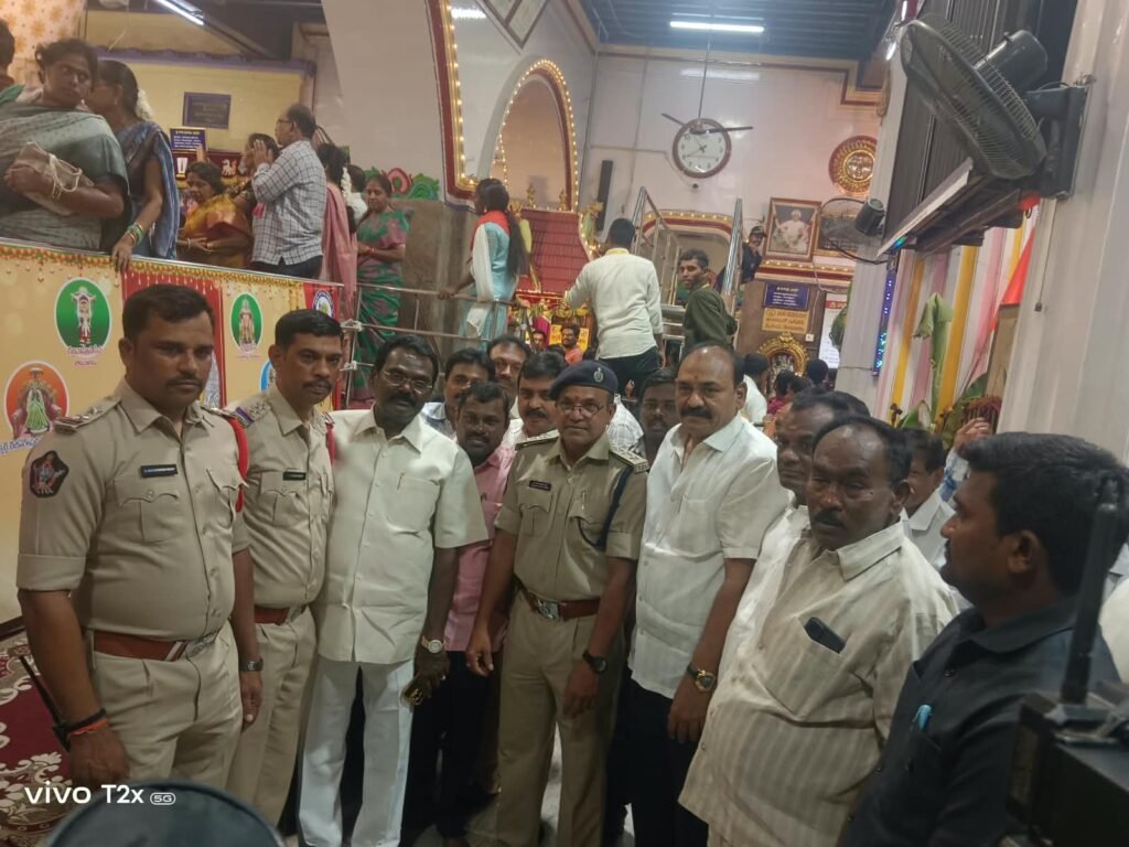 నవరాత్రి ఉత్సవాలకు పటిష్ట పోలీసు బందోబస్తు..